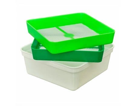 Емкость с 2 ситами для наживки Sensas Set Riddles + Box S, 13x13x5см | Sensas - SE-66478